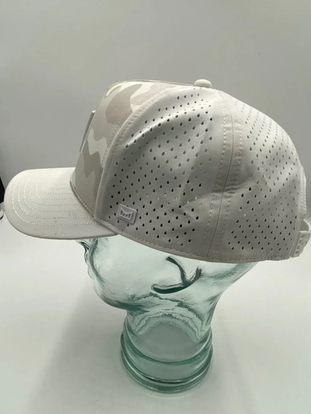 Melin Odyssey Hydro White Gray Camo Hat Snapback Cap Classic Sz Adjustable Patch
